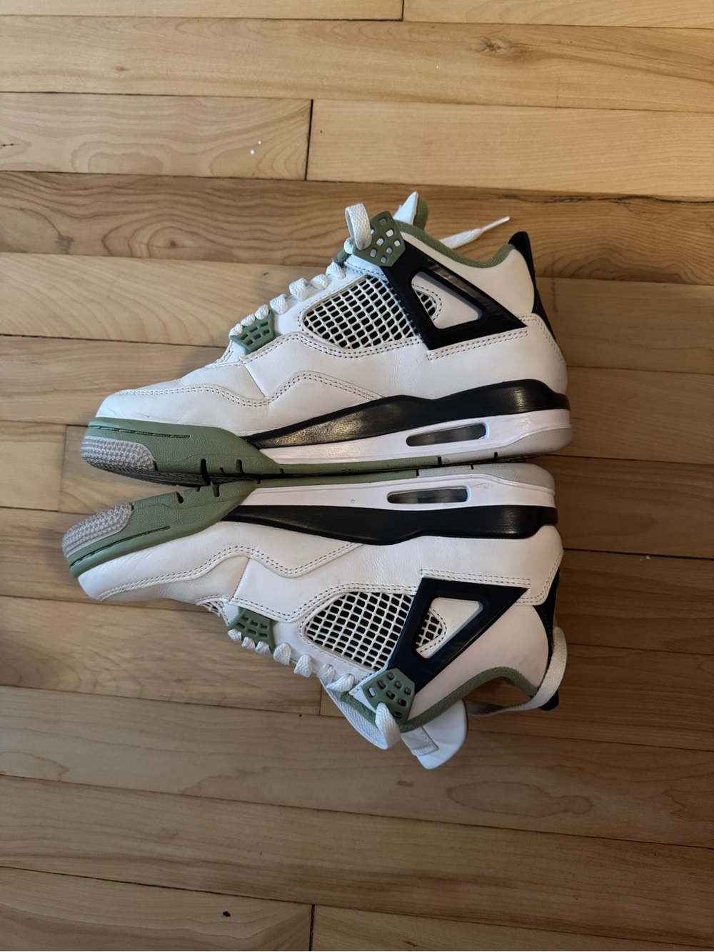 Air Jordan 4